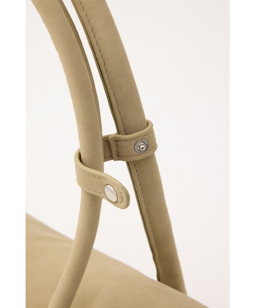 MOUSSY(マウジー)の「SLOUCHY FLAP SHOULDER バッグ(ショルダーバッグ・レディース・ライトベージュ/ブラウン/カーキ・FREE)」の16枚目の写真