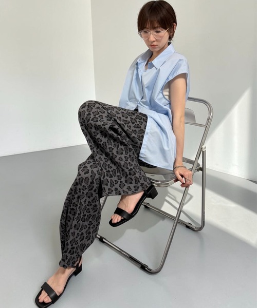 THE SOIS(ソア)の「プリントプリーツパンツ(その他パンツ・レディース・ブラウン/チャコールグレー/ブラック/ブラック系その他・FREE)」の19枚目の写真