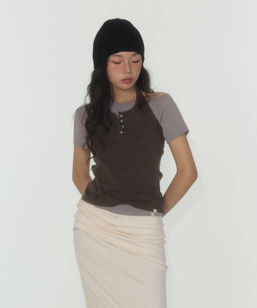 TWEE（トゥウィー）の「エト ヘンリーホルターネックスリーブレス（Tシャツ/カットソー・レディース・Beige/ダークグレー/オリーブ・SMALL/MEDIUM）」の11枚目の写真