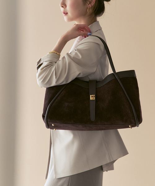 AULENTTI(オウレンティ)の「AULENTTI/オウレンティ 金具付きスウェードトートBAG(トートバッグ・レディース・ベージュ/ブラウン・FREE)」の3枚目の写真