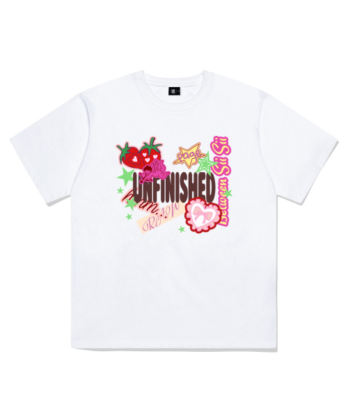 PAGESIISII（ページシシ）の「アンフィニッシュドステッカーズプリンティング半袖Tシャツホワイト（Tシャツ/カットソー・レディース・その他・SMALL/MEDIUM/LARGE）」の2枚目の写真
