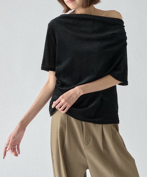 goocy(グーシー)の「シアーベロアドレープ半袖トップス(Tシャツ/カットソー・レディース・グレー/ブラウン/ブラック/ホワイト・FREE)」の2枚目の写真