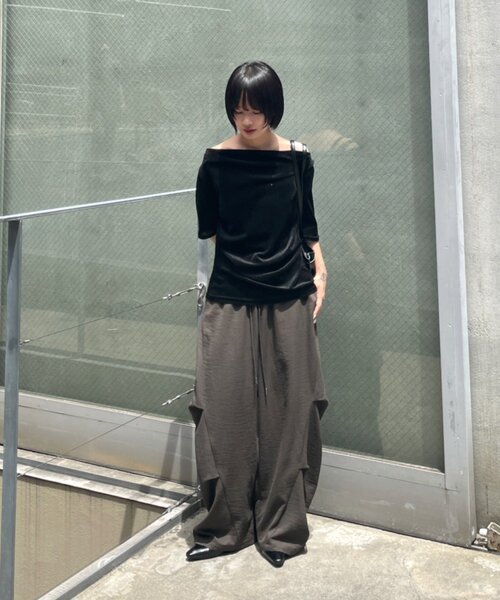 goocy(グーシー)の「シアーベロアドレープ半袖トップス(Tシャツ/カットソー・レディース・グレー/ブラウン/ブラック/ホワイト・FREE)」の14枚目の写真