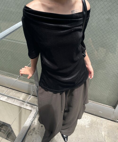 goocy(グーシー)の「シアーベロアドレープ半袖トップス(Tシャツ/カットソー・レディース・グレー/ブラウン/ブラック/ホワイト・FREE)」の16枚目の写真