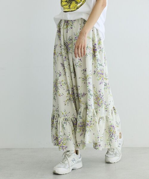 GARAGE OF GOOD CLOTHING(ガレージオブグッドクロージング)の「【日本製】ピーチファイユフラワープリント裾フリルスカート(スカート・レディース・ブラック/アイボリー・FREE)」の18枚目の写真