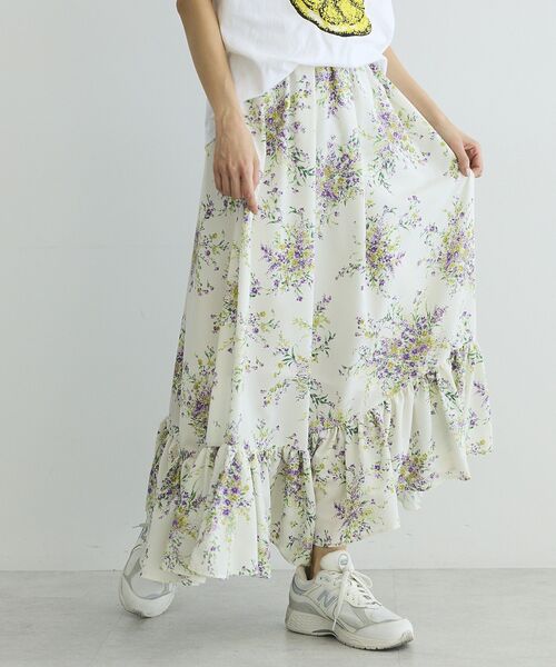 GARAGE OF GOOD CLOTHING(ガレージオブグッドクロージング)の「【日本製】ピーチファイユフラワープリント裾フリルスカート(スカート・レディース・ブラック/アイボリー・FREE)」の20枚目の写真
