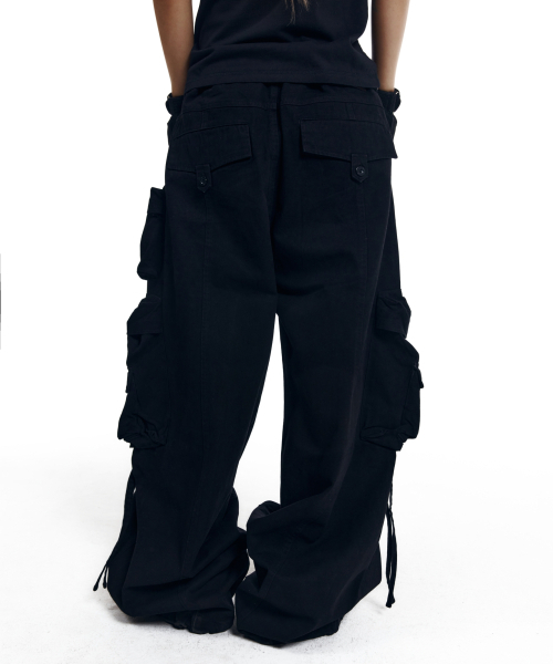 AAKAM(アーカム)の「Heavy Cargo Shirring Pants (Black)(その他パンツ・レディース・その他・1/2)」の4枚目の写真