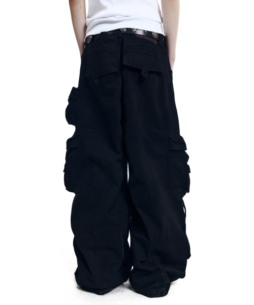 AAKAM(アーカム)の「Heavy Cargo Shirring Pants (Black)(その他パンツ・レディース・その他・1/2)」の10枚目の写真