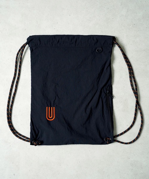 UNIVERSAL OVERALL(ユニバーサルオーバーオール)の「"07"≪UNIVERSAL OVERALL≫2ポケット/2L ザイル ナップサック(バックパック/リュック・メンズ・ブラック・ONE SIZE)」の6枚目の写真