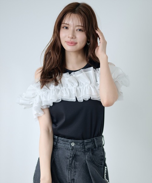 AND COUTURE(アンドクチュール)の「フリルギャザードッキングトップス(Tシャツ/カットソー・レディース・オフホワイト/ブラック・FREE)」の19枚目の写真