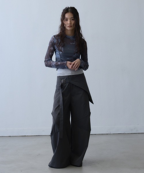 Clum(クルム)の「abstract print sheer mesh long sleeve top / アブストラクトプリントシアーメッシュロングスリーブトップス(Tシャツ/カットソー・レディース・ダークグレー・FREE)」の5枚目の写真