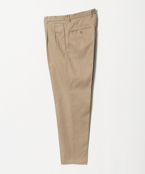 UNITED ARROWS(ユナイテッドアローズ)の「ツイル 2プリーツ キャロット パンツ(チノパンツ・メンズ・ダークグレー/ベージュ・S/L/M)」の1枚目の写真