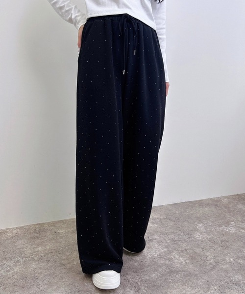 INGNI(イング)の「メタルビジュー飛ばしスウェットパンツ(その他パンツ・レディース・グレー/ライトピンク/ブラック・FREE)」の12枚目の写真