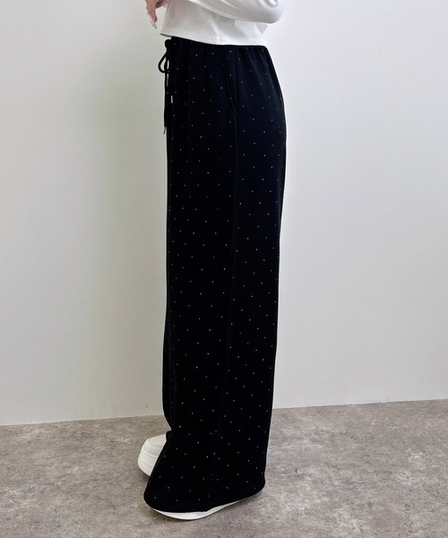 INGNI(イング)の「メタルビジュー飛ばしスウェットパンツ(その他パンツ・レディース・グレー/ライトピンク/ブラック・FREE)」の15枚目の写真