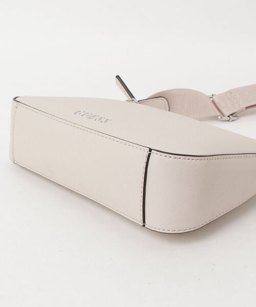 Guess(ゲス)の「FIORA Mini Bag ショルダーバッグ(ショルダーバッグ・レディース・プラム/ブラック・ONE SIZE)」の13枚目の写真