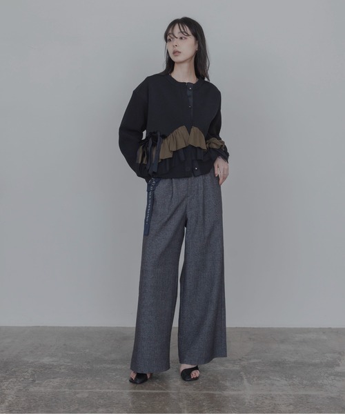Eimee Law(エイミーロウ)の「ウエストフリルサイドロゴテープパンツ(その他パンツ・レディース・ブラック/ベージュ/ダークグレー・MEDIUM)」の12枚目の写真