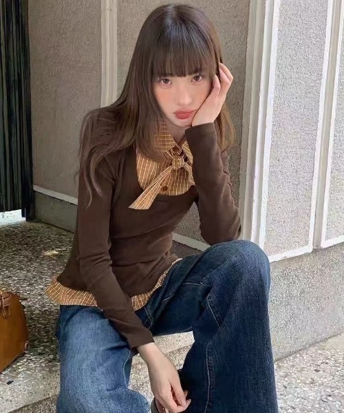 AVYL(アヴィル)の「襟付きドッキングレイヤード風長袖ニット(Tシャツ/カットソー・レディース・ブラック/ブラウン・M)」の4枚目の写真