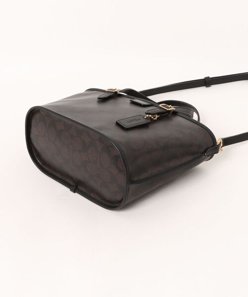 COACH(コーチ)の「タクシー トート バッグ 21・シグネチャー キャンバス(ショルダーバッグ・レディース・ブラック系その他・ONE)」の11枚目の写真