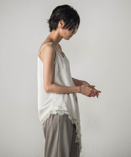MAYSON GREY(メイソングレイ)の「アシンメトリーレースキャミソール(キャミソール・レディース・オフホワイト・M)」の10枚目の写真