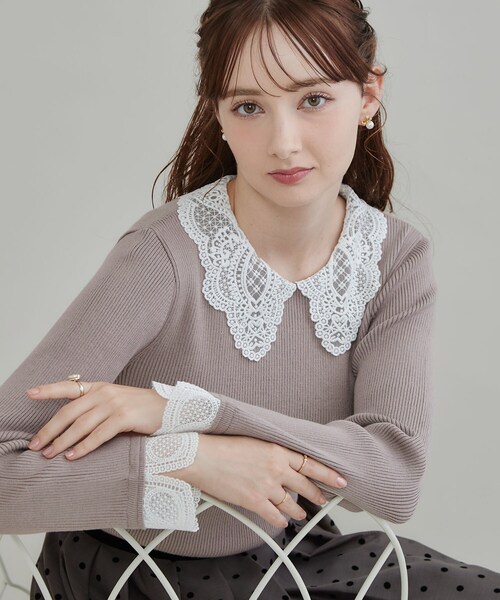 couture brooch（クチュールブローチ）の「【一枚で着映え】レース衿カフス リブニット（ニット/セーター・レディース・ブラック/ブラウン系その他/アイボリー/ブラック系7・36/38/40/42）」の22枚目の写真