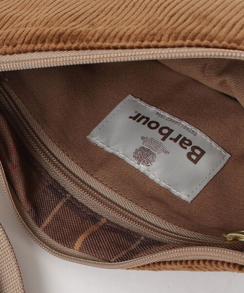 Barbour(バブアー)の「Miaミニ コーデュロイ ショルダーバッグ(ショルダーバッグ・レディース・ブラウン/ネイビー・ONE SIZE)」の17枚目の写真