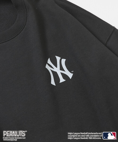 FREAK'S STORE(フリークスストア)の「限定展開 PEANUTS×MLB 別注 ビッグシルエット バックプリント スウェット / YANKEES(スウェット・メンズ・ピンク/ブラック/グレー/ネイビー・SMALL/MEDIUM/LARGE)」の13枚目の写真