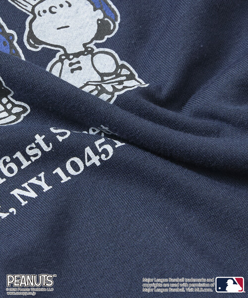 FREAK'S STORE(フリークスストア)の「限定展開 PEANUTS×MLB 別注 ビッグシルエット バックプリント スウェット / YANKEES(スウェット・メンズ・ピンク/ブラック/グレー/ネイビー・SMALL/MEDIUM/LARGE)」の15枚目の写真