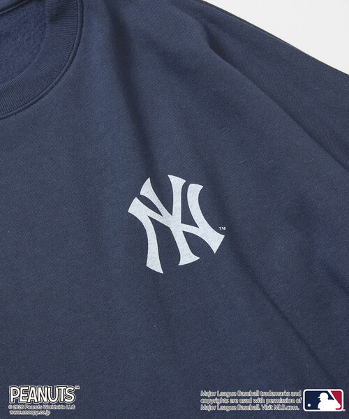 FREAK'S STORE(フリークスストア)の「限定展開 PEANUTS×MLB 別注 ビッグシルエット バックプリント スウェット / YANKEES(スウェット・メンズ・ピンク/ブラック/グレー/ネイビー・SMALL/MEDIUM/LARGE)」の16枚目の写真