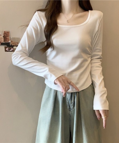 Bifrost(ビフレスト)の「Uネック長袖 Tシャツトップス(Tシャツ/カットソー・レディース・ライトブルー/ベージュ/ブラック/ホワイト・FREE)」の13枚目の写真