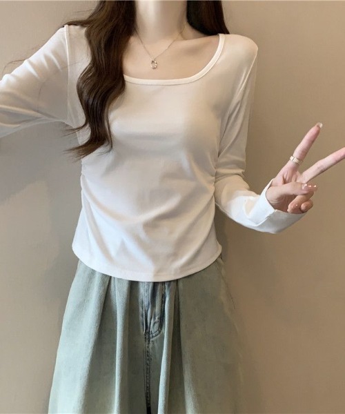 Bifrost(ビフレスト)の「Uネック長袖 Tシャツトップス(Tシャツ/カットソー・レディース・ライトブルー/ベージュ/ブラック/ホワイト・FREE)」の14枚目の写真
