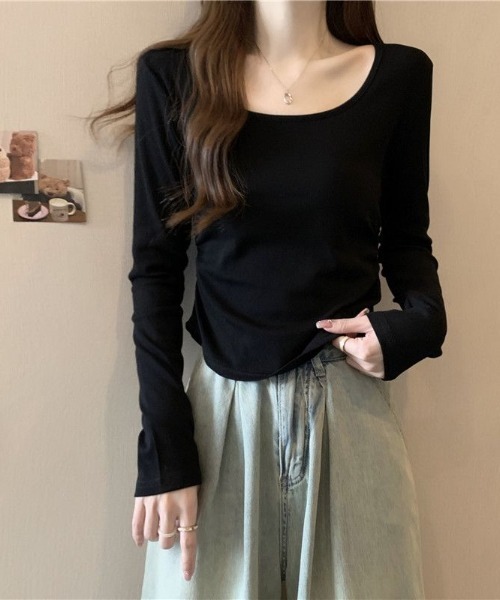 Bifrost(ビフレスト)の「Uネック長袖 Tシャツトップス(Tシャツ/カットソー・レディース・ライトブルー/ベージュ/ブラック/ホワイト・FREE)」の8枚目の写真