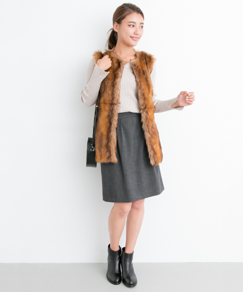 URBAN RESEARCH（アーバンリサーチ）の「UR コスミカルウォームタックスカート（スカート・レディース・ベージュ系その他/ライトグレー/ブラック/ブラック系その他・FREE）」の5枚目の写真