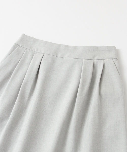 URBAN RESEARCH（アーバンリサーチ）の「UR コスミカルウォームタックスカート（スカート・レディース・ベージュ系その他/ライトグレー/ブラック/ブラック系その他・FREE）」の17枚目の写真