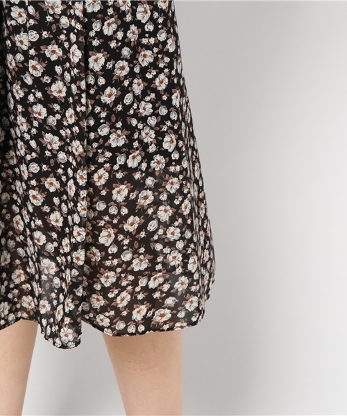 Cheek（チーク）の「ベロア配色花柄ワンピース（ワンピース・レディース・ブラック/ブラウン/モスグリーン・MEDIUM）」の8枚目の写真