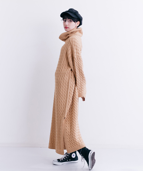 MERLOT（メルロー）の「オフタートルケーブルニットワンピース1108（ワンピース・レディース・ブラック/ベージュ/パープル/グリーン/ワイン・FREE）」の16枚目の写真