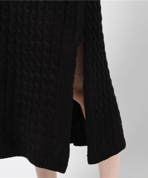 MERLOT（メルロー）の「オフタートルケーブルニットワンピース1108（ワンピース・レディース・ブラック/ベージュ/パープル/グリーン/ワイン・FREE）」の11枚目の写真