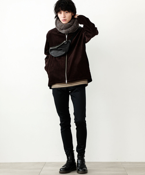 STUDIOUS(ステュディオス)の「【STUDIOUS】コンパクトレザーウエストバッグサコッシュ(ボディバッグ/ウエストポーチ・メンズ・ブラック・FREE)」の5枚目の写真