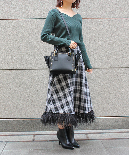 RANDA（ランダ）の「サイドジッパースタッズバッグ（ショルダーバッグ・レディース・ブラック/ワイン・FREE）」の8枚目の写真