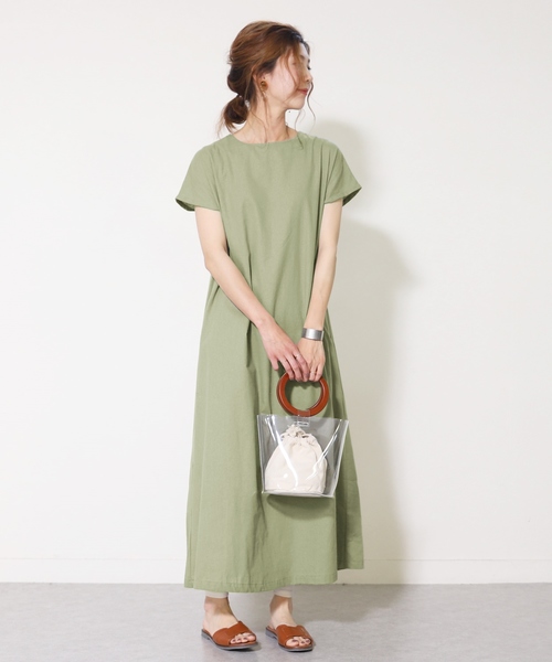 reca(レカ)の「ゆるシルエットAラインフレアワンピース バック編み上げデザイン(ワンピース・レディース・ブラック/ベージュ/カーキ/キャメル・M)」の3枚目の写真
