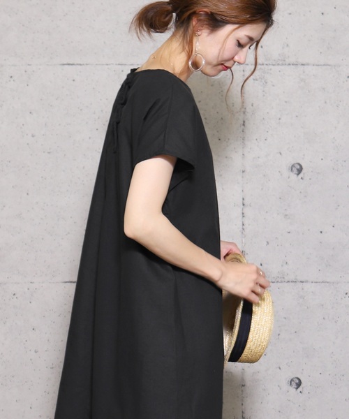 reca(レカ)の「ゆるシルエットAラインフレアワンピース バック編み上げデザイン(ワンピース・レディース・ブラック/ベージュ/カーキ/キャメル・M)」の17枚目の写真