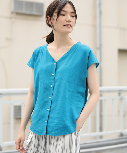 AMERICAN HOLIC（アメリカンホリック）の「リネンブレンドフロントボタンVネックブラウス（シャツ/ブラウス・レディース・レッド系その他5/イエロー/ターコイズブルー/サックスブルー・FREE）」の2枚目の写真