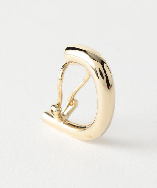 BEAUTY&YOUTH UNITED ARROWS（ビューティーアンドユースユナイテッドアローズ）の「BY メタルパイプスクエアイヤリング о（イヤリング・レディース・ゴールド/シルバー・FREE）」の7枚目の写真