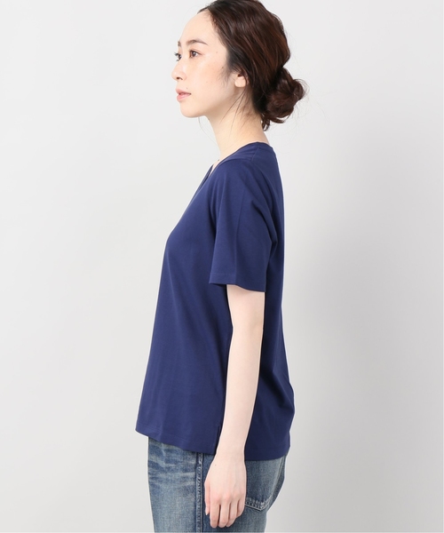 B.C STOCK(ベーセーストック)の「【汗染み防止】VネックTシャツ(Tシャツ/カットソー・レディース・ホワイト/ブラック/ベージュ/ブルー系その他・FREE)」の15枚目の写真