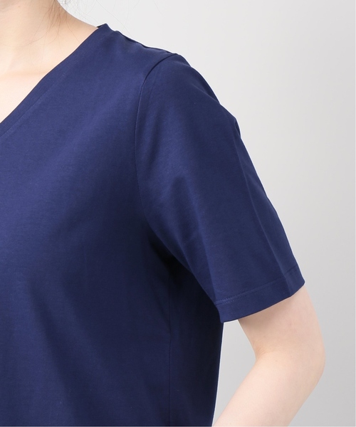 B.C STOCK(ベーセーストック)の「【汗染み防止】VネックTシャツ(Tシャツ/カットソー・レディース・ホワイト/ブラック/ベージュ/ブルー系その他・FREE)」の5枚目の写真