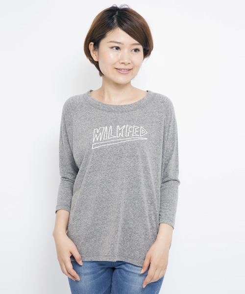 MILKFED.（ミルクフェド）の「BF BB TEE HEAVY METAL　（ベースボールティー/ロゴ/ヘビメタ）（Tシャツ/カットソー・レディース・ブラック/チャコールグレー/ライトピンク・MEDIUM/SMALL）」の3枚目の写真