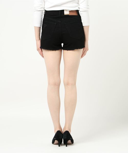 BRIXTON(ブリクストン)の「【BRIXTON】NATASHA CUT OFF SHORT(デニムパンツ・レディース・ブラック/ブルー・25/26/27)」の4枚目の写真