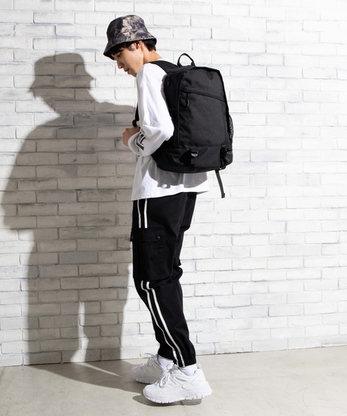 WEGO（ウィゴー）の「WEGO/ガジェットルームリュック（バックパック/リュック・メンズ・ブラック・FREE）」の18枚目の写真