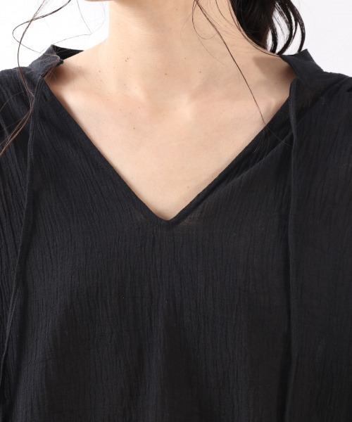 LOWRYS FARM（ローリーズファーム）の「ヨウリュウカフタンブラウス　879459（シャツ/ブラウス・レディース・ブラック/オフホワイト/ピンク・FREE）」の6枚目の写真