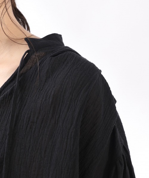 LOWRYS FARM（ローリーズファーム）の「ヨウリュウカフタンブラウス　879459（シャツ/ブラウス・レディース・ブラック/オフホワイト/ピンク・FREE）」の4枚目の写真