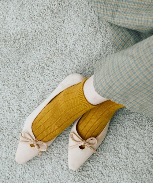 Crisp(クリスプ)の「【ZOZO限定】フェイクスエードリボンパンプス(パンプス・レディース・アイボリー/ブラウン/レッド・38)」の3枚目の写真